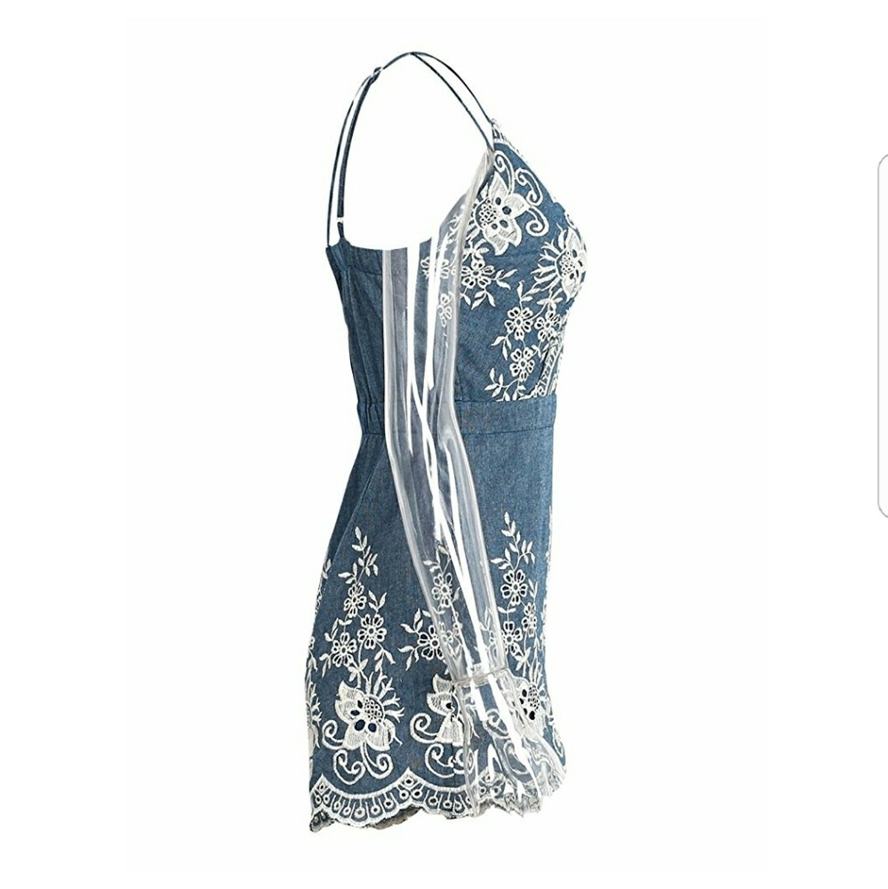 Denim & Lace Floral Romper - Picture 6 of 7